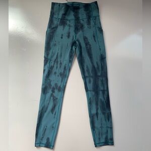Lululemon Athletica Blue Tie-Dye Leggings size 4